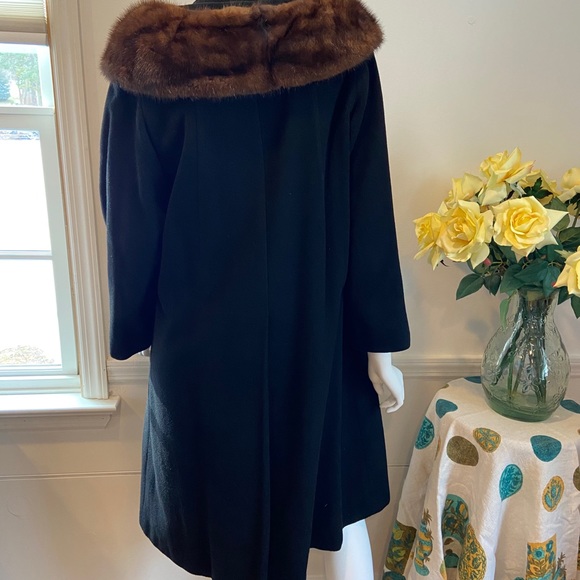 Vintage Cashmere Coat with Fur Collar - Picture 3 of 16